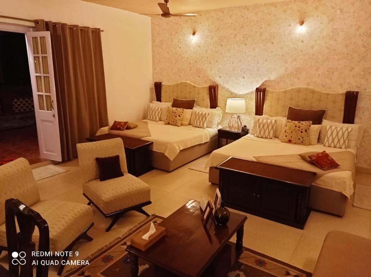 Ranjit'S Svaasa Amritsar Hotel Екстериор снимка